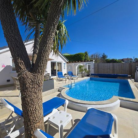 Family Bungalow With Private Pool 킬게티 외부 사진